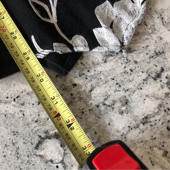 Forgotten Grace Tunic - Picture 5 of 9